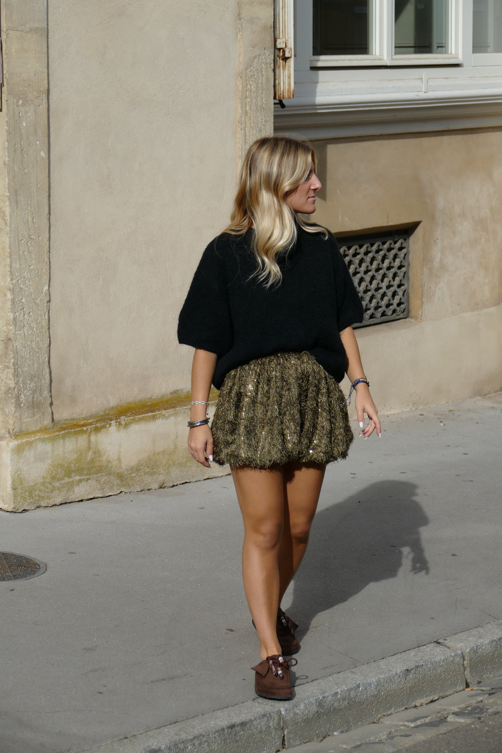 Short Annouck