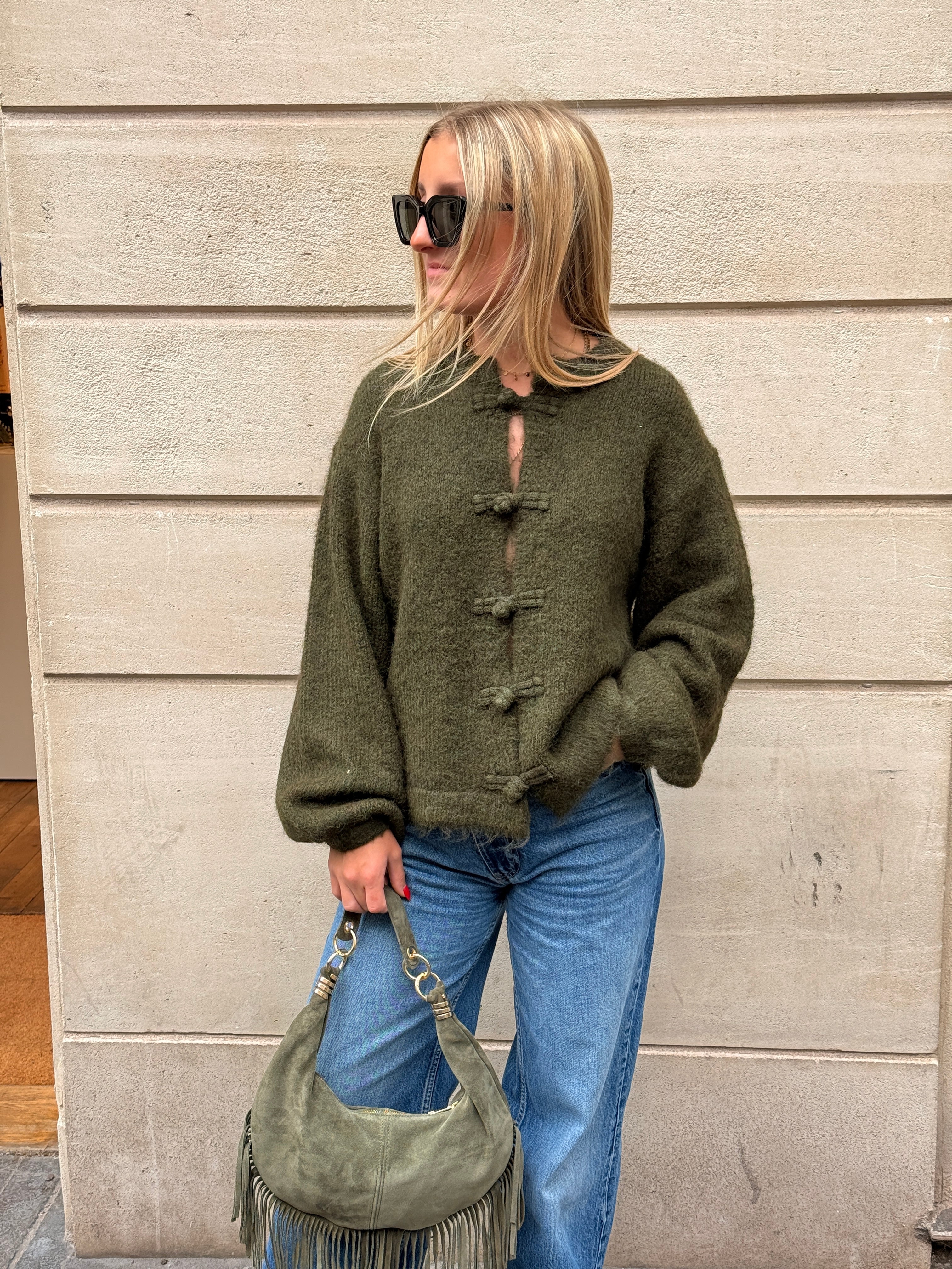 Pull Delphine kaki