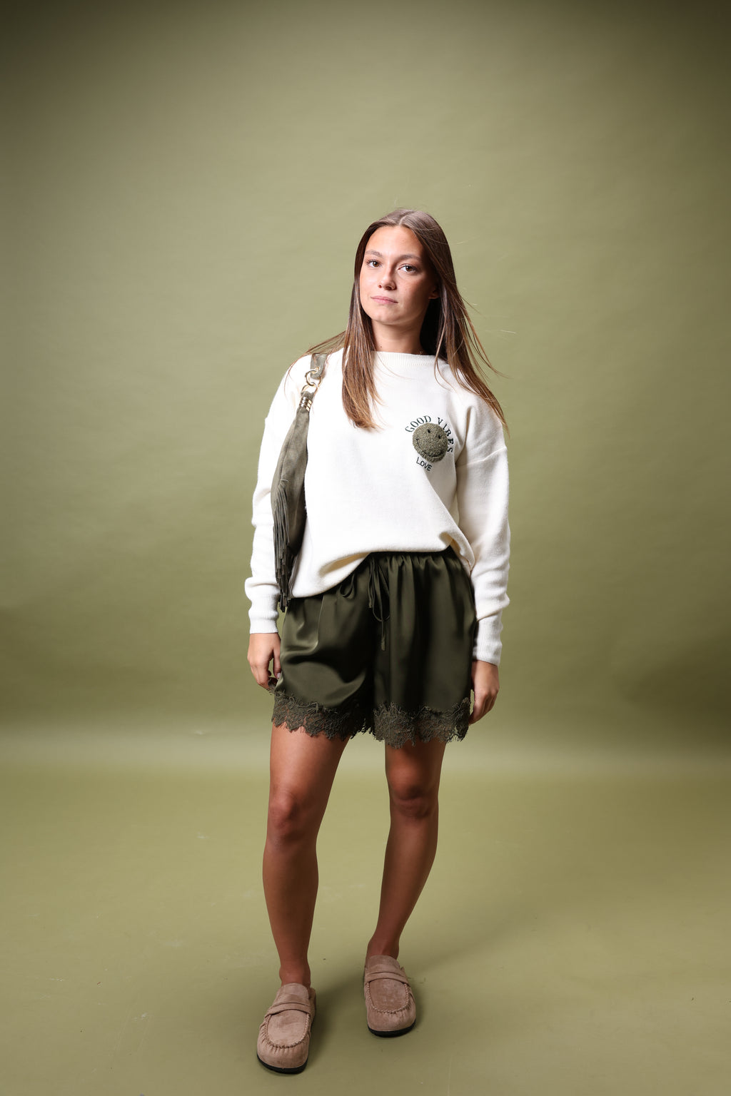 Short Samia kaki