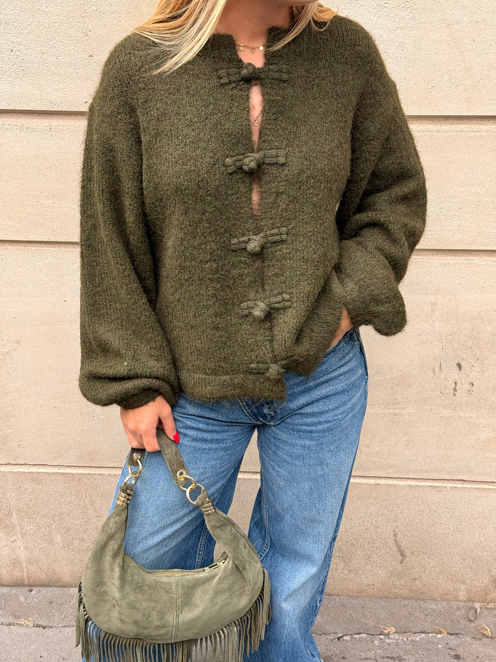 Pull Delphine kaki