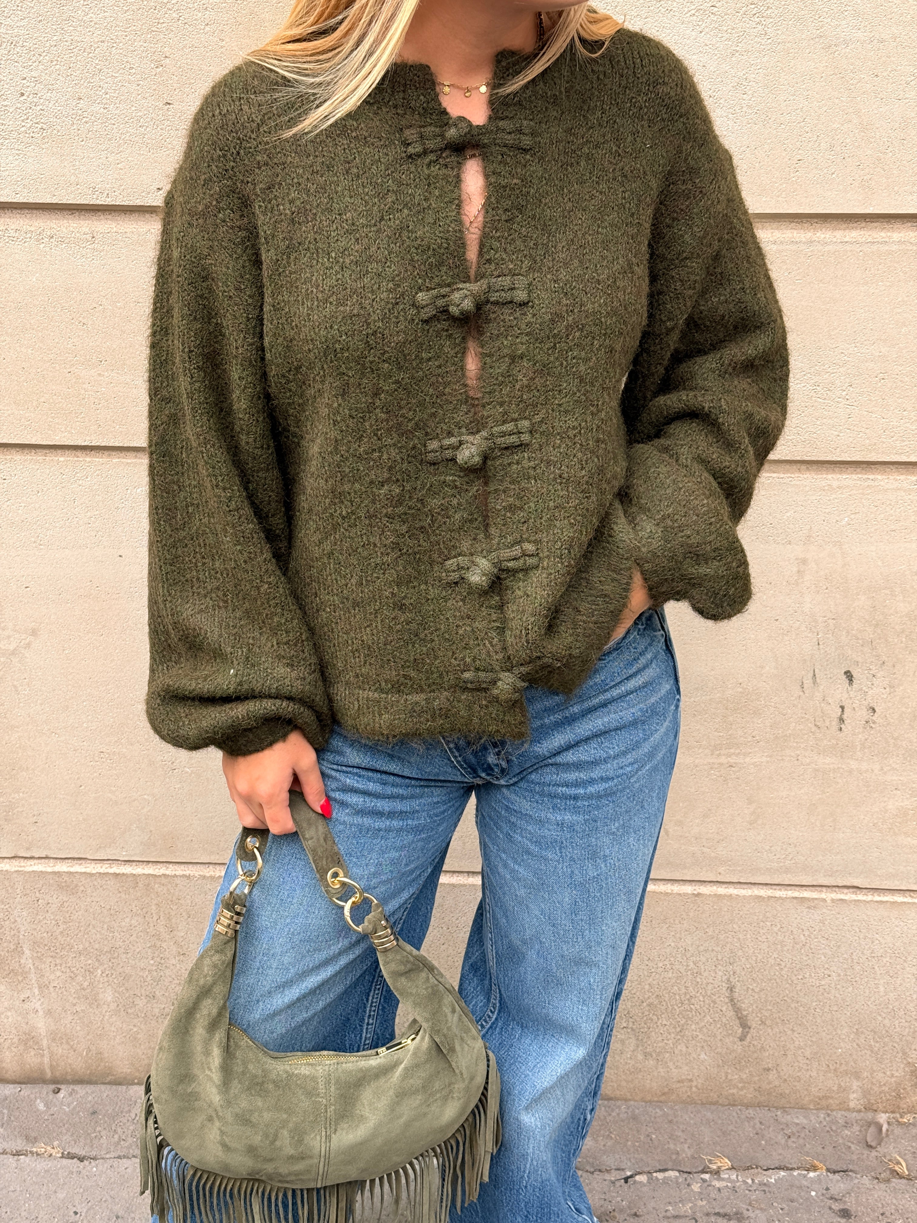 Pull Delphine kaki