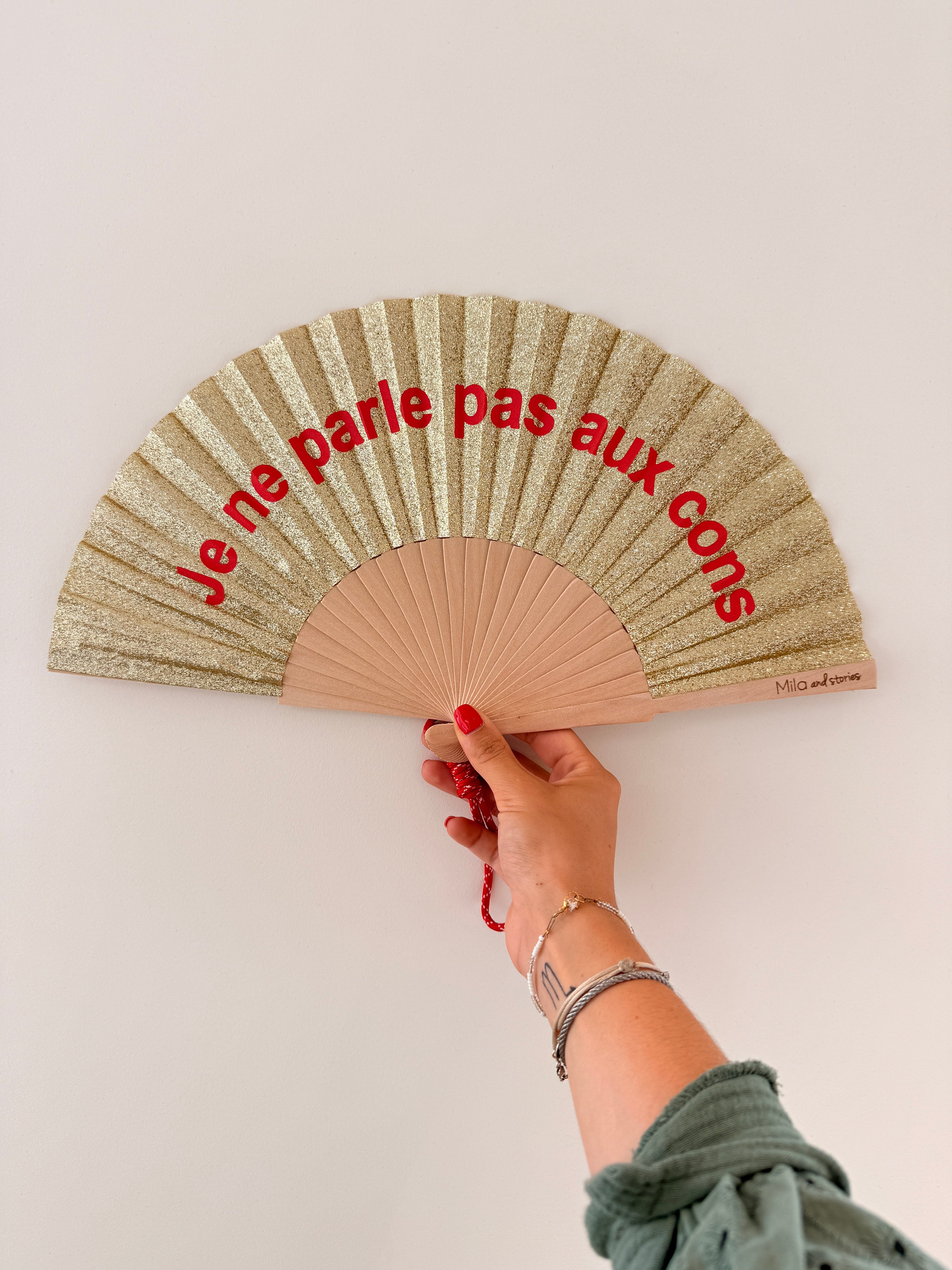 Éventail je ne parle pas aux cons