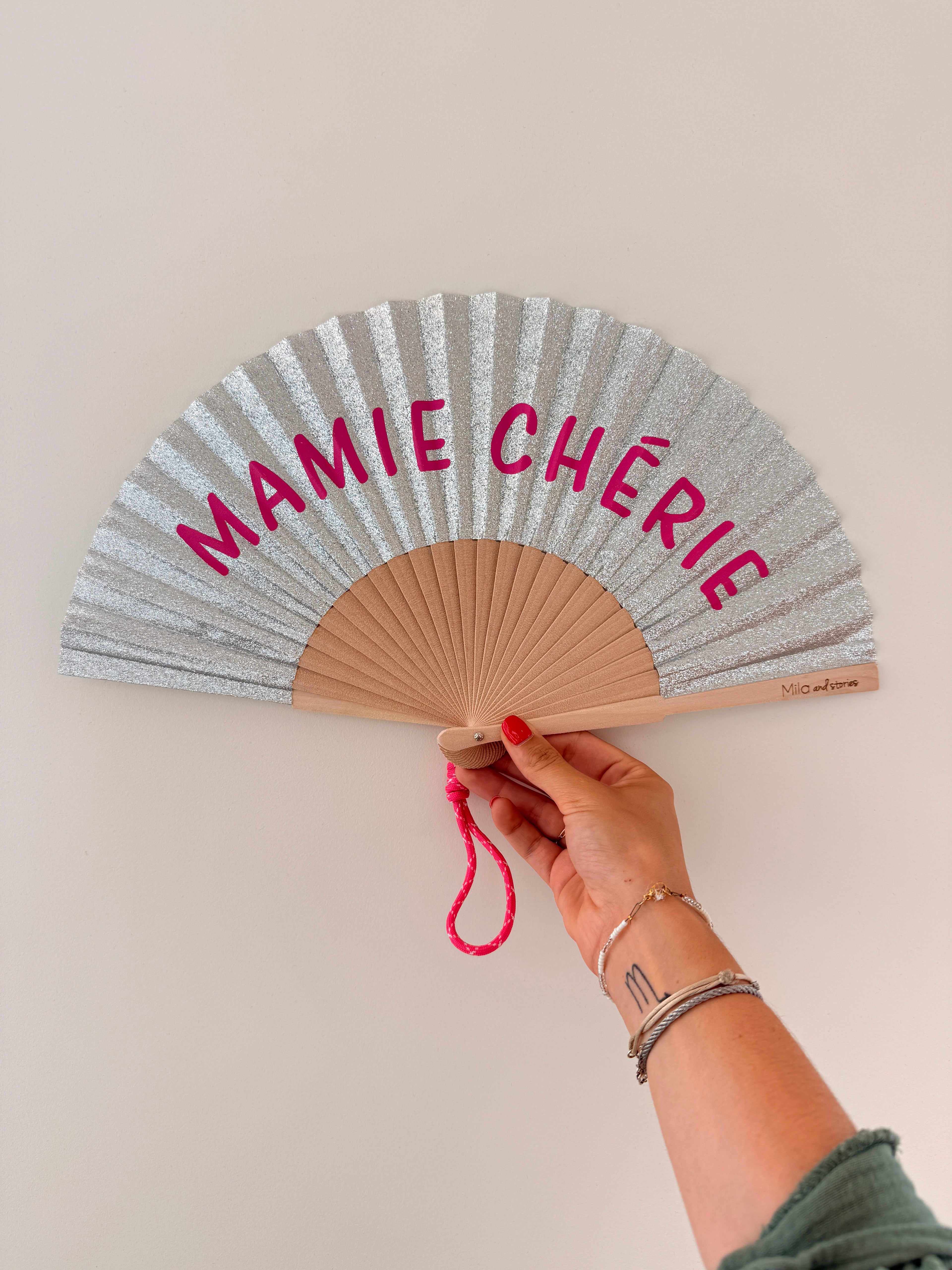 Éventail Mamie Chérie